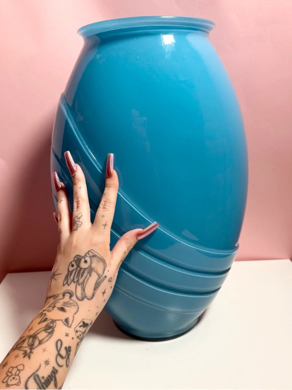 Vintage 80s retro art deco large vibrant blue vase - Picture 2 of 8